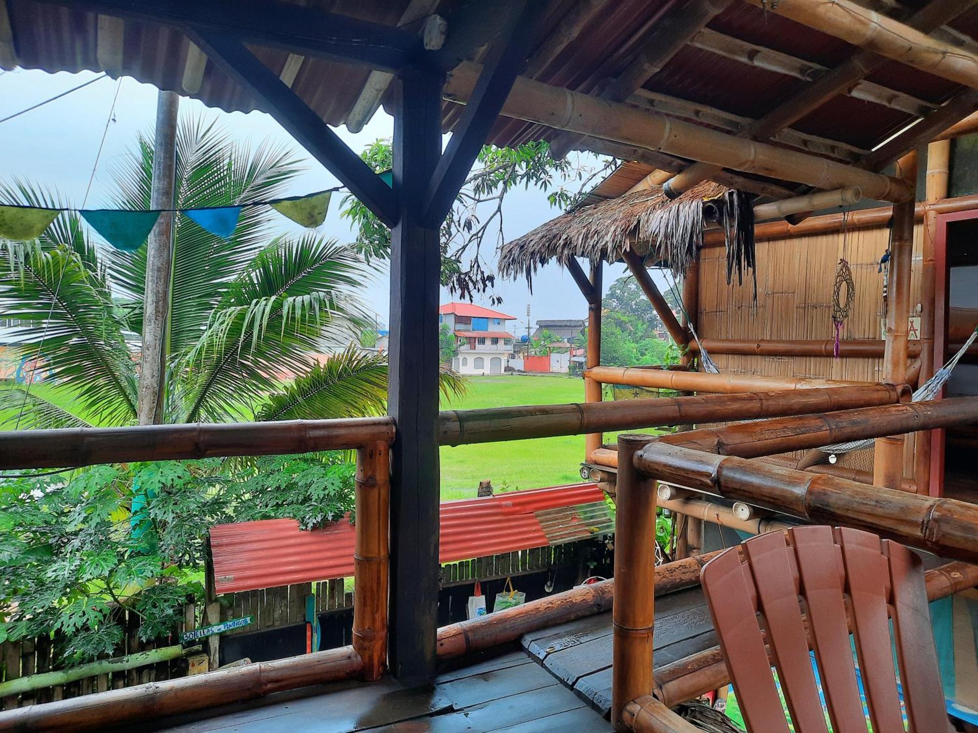 Raices Mompiche Hotel Exterior photo